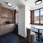 Hotel apartamentowy Blackhome Boutique I Contactless Check-in