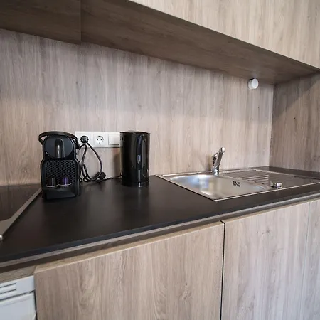 Blackhome Boutique I Contactless Check-in Ίνσμπρουκ