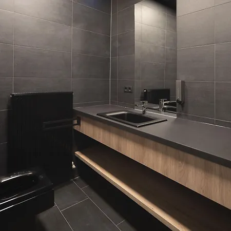 Blackhome Boutique I Contactless Check-in アパートホテル