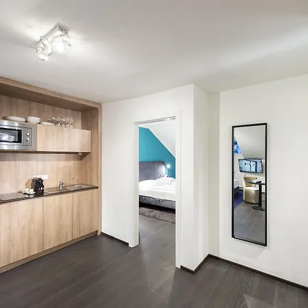 Blackhome Boutique I Contactless Check-in 3*