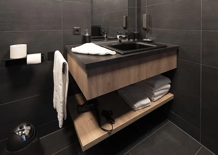 Blackhome Boutique I Contactless Check-in