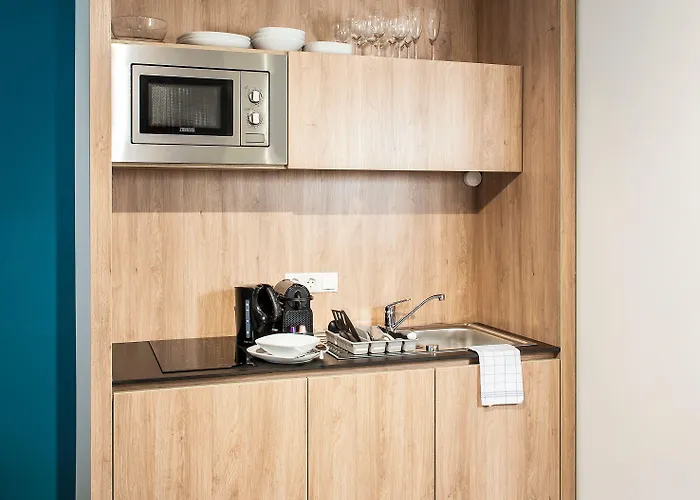 Blackhome Boutique I Contactless Check-in Lejlighedshotel