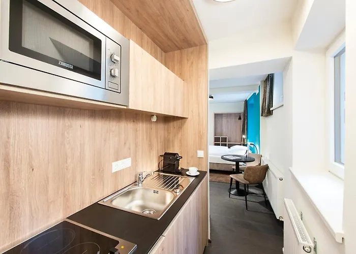 Blackhome Boutique I Contactless Check-in Innsbruck