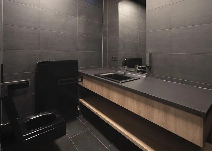 Blackhome Boutique I Contactless Check-in Aparthotel