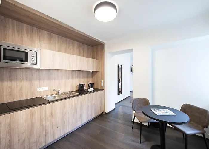 Aparthotel Blackhome Boutique I Contactless Check-in 3*