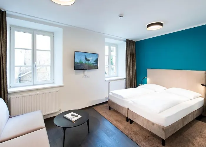 Aparthotel Blackhome Boutique I Contactless Check-in 3*