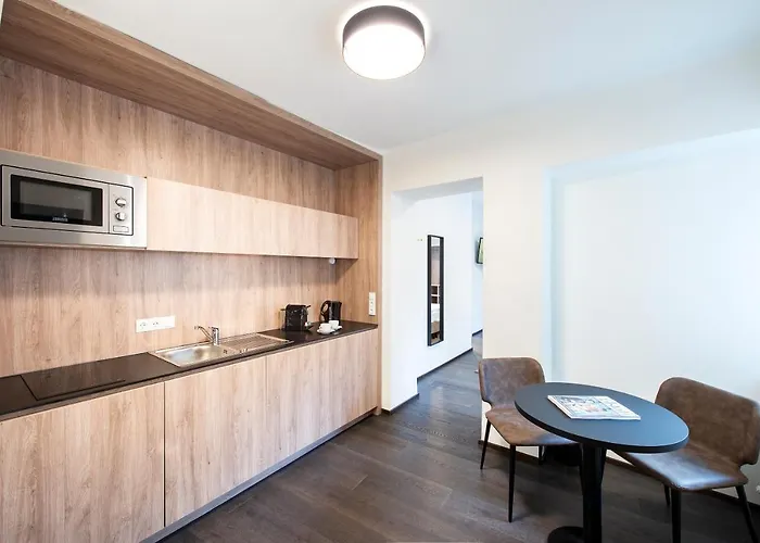 Blackhome Boutique I Contactless Check-in Aparthotel